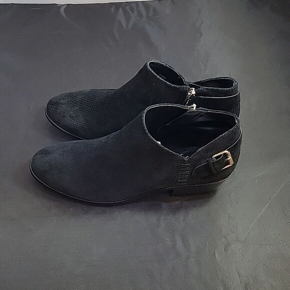 BRAND NEW VINCE CAMUTE CAMUTO WOMEN'S PARVEEN SUEDE ANKLE BOOTIE SHOES - Picture 7 of 16